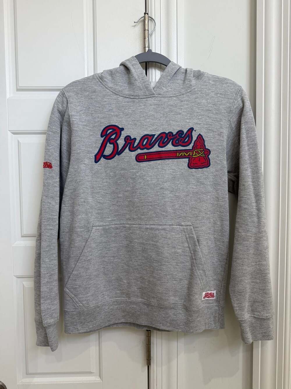 Stitches Atlanta Braves Youth Medium Gray Hoodie MLB Baseball Sweatshirt